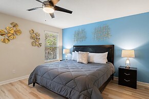 8949 Cuban Palm Road