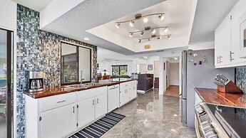 2310 el Cerito Court