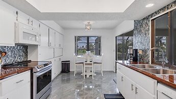 2310 el Cerito Court