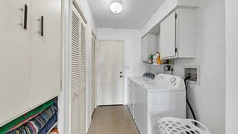 2310 el Cerito Court