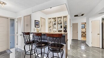 2310 el Cerito Court