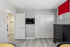 8948 Bismarck Palm rd