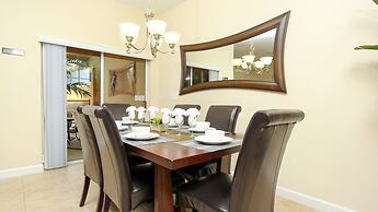 8883 Candy Palm Road