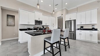 13305 Longville Avenue