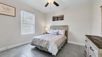 13305 Longville Avenue