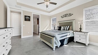 13305 Longville Avenue