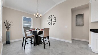 13305 Longville Avenue