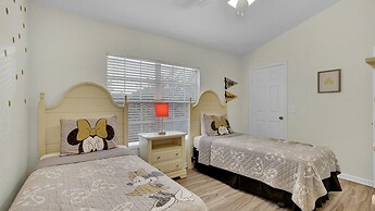 7679 sir Kaufmann Court