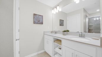 3111 Paradox Circle Unit 202