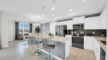 3111 Paradox Circle Unit 202