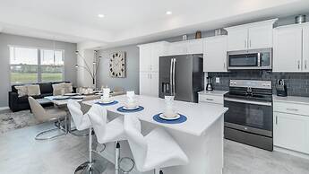 3151 Paradox Circle Unit 102