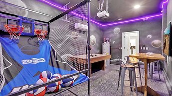 670 Whistling Straits Blvd