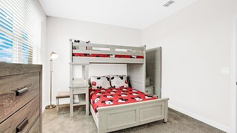 670 Whistling Straits Blvd