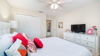 8975 Bismarck Palm rd