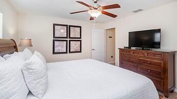 8975 Bismarck Palm rd