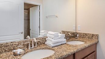 8975 Bismarck Palm rd