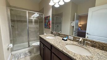 1424 Rolling Fairway Drive