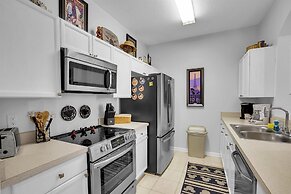 2302 Silver Palm dr Unit 103