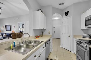 2302 Silver Palm dr Unit 103