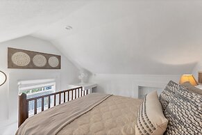 307 Taylor Street Unit b