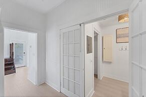 307 Taylor Street Unit b