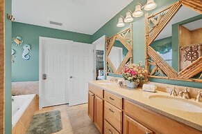 15736 Lakeland Circle