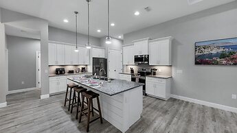 22089 Deborah Avenue