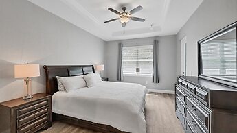 22089 Deborah Avenue