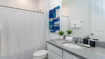 8976 Amelia Downs Trail