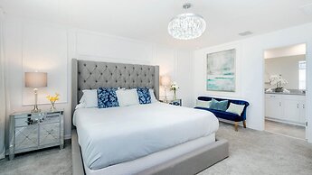 8976 Amelia Downs Trail