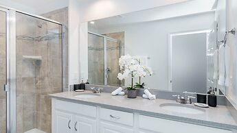 8976 Amelia Downs Trail