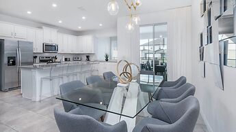 8976 Amelia Downs Trail