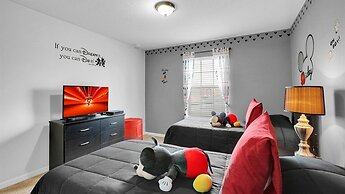 3081 Beach Palm Avenue