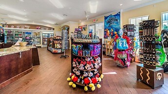 8008 King Palm Circle