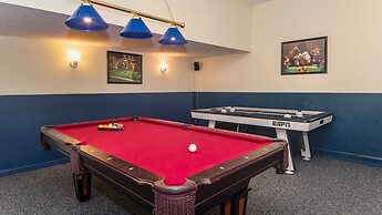 8008 King Palm Circle