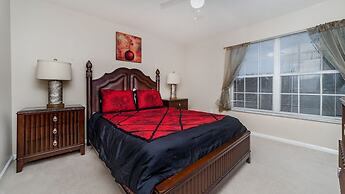 8008 King Palm Circle