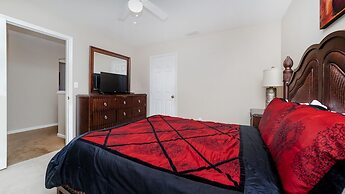 8008 King Palm Circle