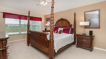 8008 King Palm Circle