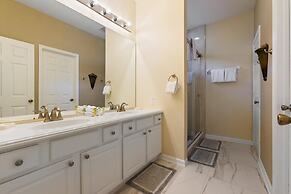 2638 Dinville Street