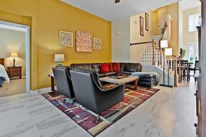 2638 Dinville Street