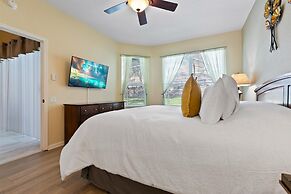 2638 Dinville Street