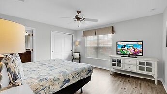 8975 Majesty Palm Road