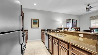 8975 Majesty Palm Road