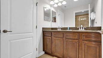 8975 Majesty Palm Road