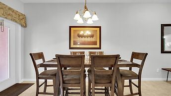 8975 Majesty Palm Road