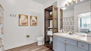 2302 Butterfly Palm way Unit 203