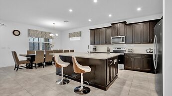 8960 Hilton Ridge Avenue