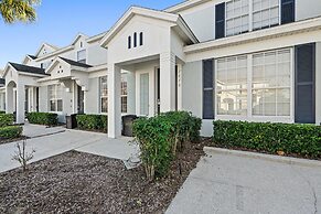 7678 Otterspool Street