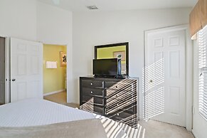 7678 Otterspool Street