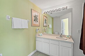 7678 Otterspool Street